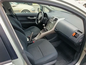 Toyota Auris 1, 6 124кс АГУ, снимка 14