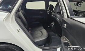 Kia K5 2.0 LPI Rental Car Luxury, снимка 11