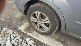 Ford S-Max 2,0. 1.8 TDCI - 11 лв. / 5.62 € - 96370421 16