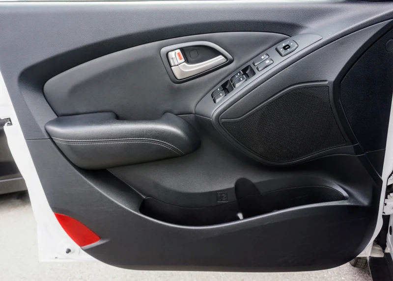 Hyundai IX35 1.7 CRDI COMFORT, снимка 5 - Автомобили и джипове - 26909468