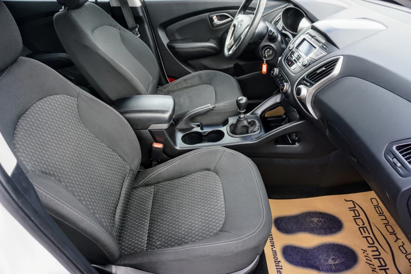 Hyundai IX35 1.7 CRDI COMFORT, снимка 13 - Автомобили и джипове - 26909468