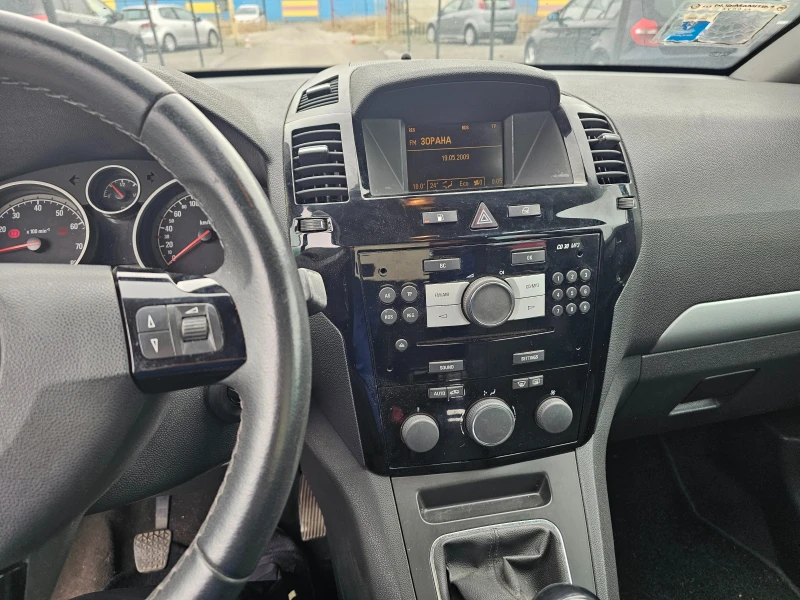 Opel Zafira 1.6i metan, снимка 14 - Автомобили и джипове - 47278522