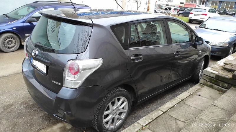 Toyota Verso, снимка 3 - Автомобили и джипове - 48356814