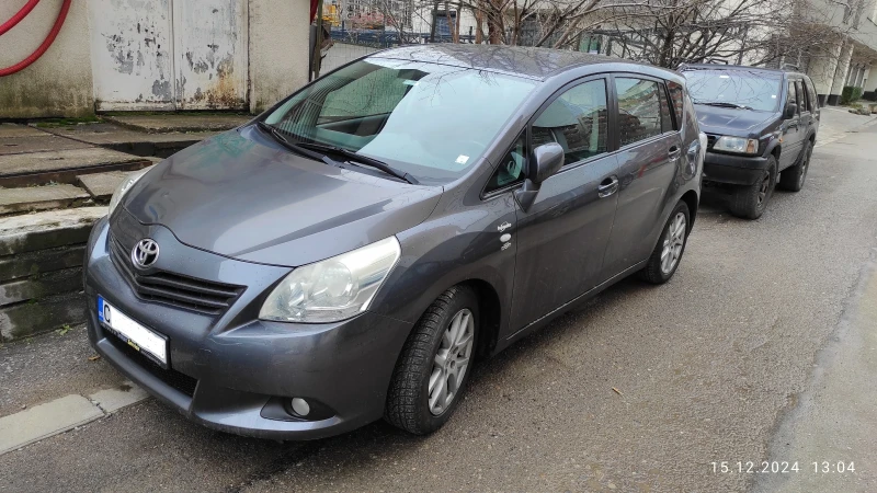 Toyota Verso, снимка 1 - Автомобили и джипове - 48356814