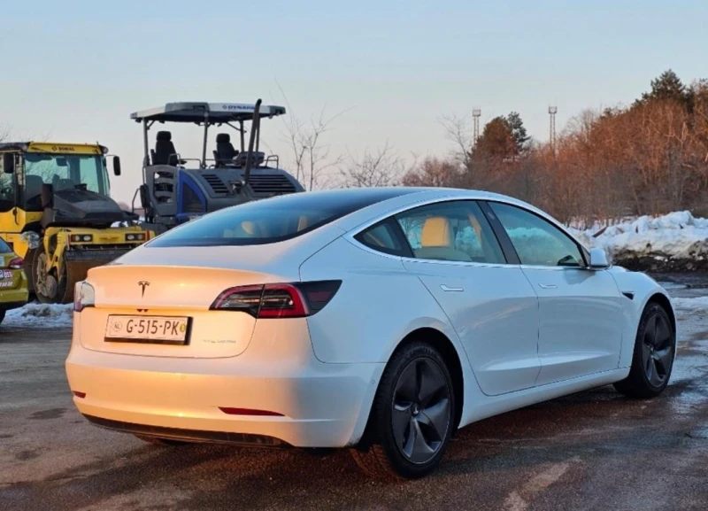 Tesla Model 3  4х4 Европейска Лонг Рейдж, снимка 8 - Автомобили и джипове - 49278785