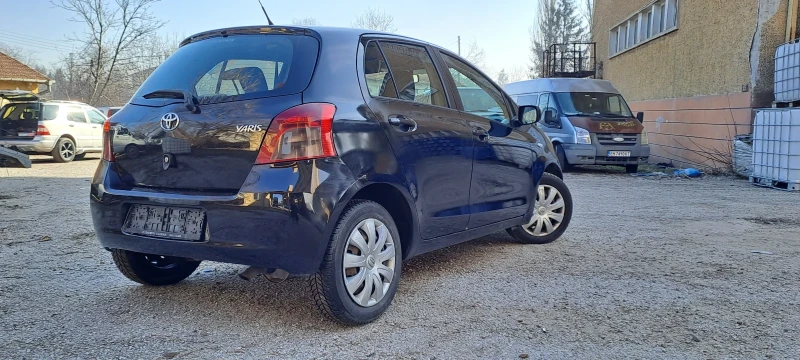 Toyota Yaris 1.3 , снимка 5 - Автомобили и джипове - 49422974