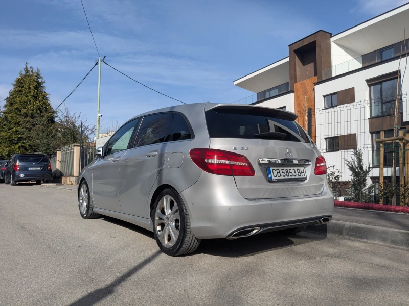 Mercedes-Benz B 180 d Sports Tourer, снимка 3 - Автомобили и джипове - 49507491