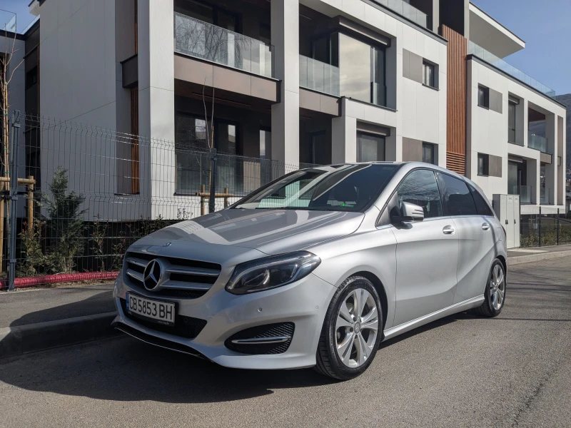 Mercedes-Benz B 180 d Sports Tourer, снимка 1 - Автомобили и джипове - 49507491