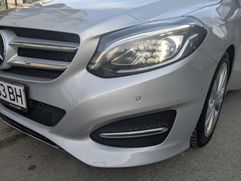 Mercedes-Benz B 180 d Sports Tourer, снимка 16 - Автомобили и джипове - 49507491