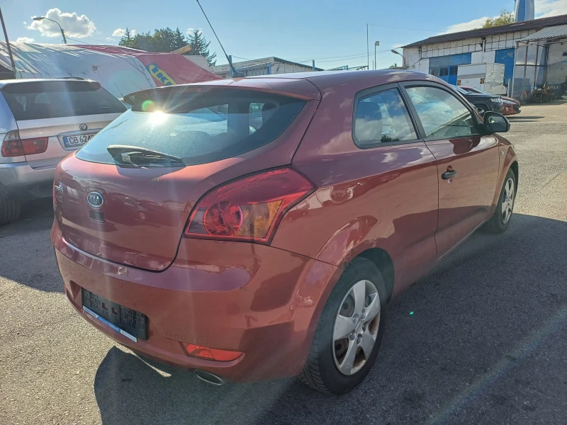 Kia Ceed 1.4.     2008г., снимка 14 - Автомобили и джипове - 51696822