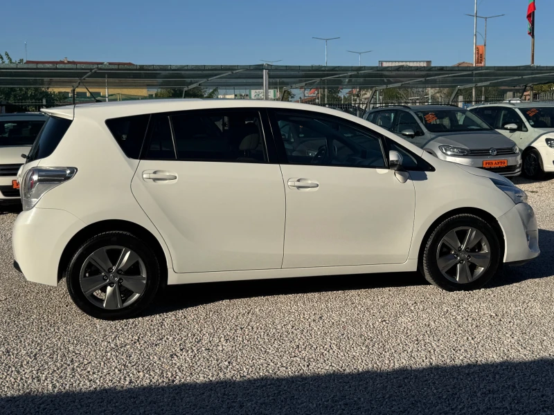 Toyota Verso 1.6D4D* KAMERA* PANORAMA* 6sk* ПЕРЛА* ЛИЗИНГ, снимка 4 - Автомобили и джипове - 51823738