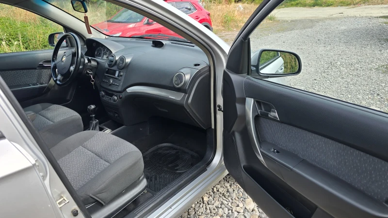 Chevrolet Aveo, снимка 9 - Автомобили и джипове - 53061772