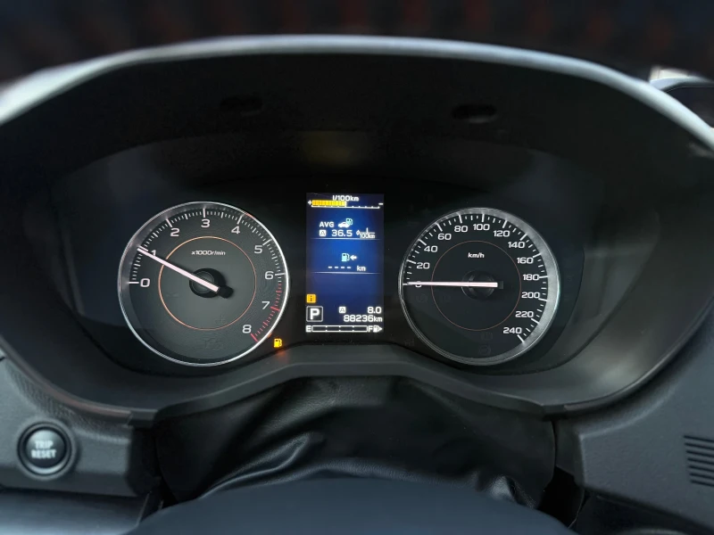 Subaru XV 2.0 EXECUTIVE, снимка 17 - Автомобили и джипове - 52048522