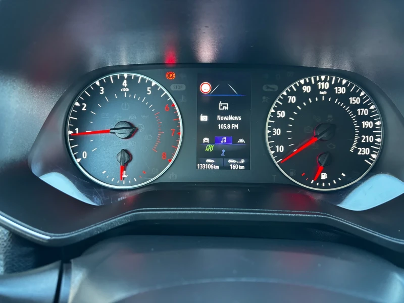 Renault Clio 1.0* 133 000 КМ* SERVICE BOOK* KTEO* COC, снимка 13 - Автомобили и джипове - 52414156