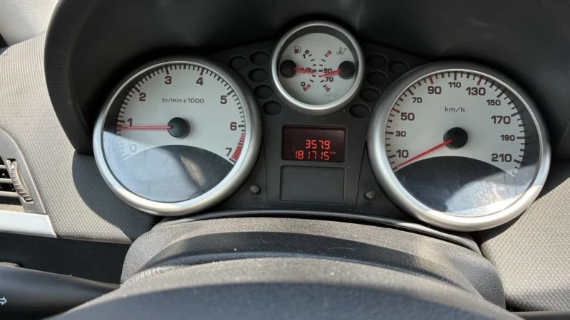 Peugeot 207 SW, снимка 14 - Автомобили и джипове - 53065586