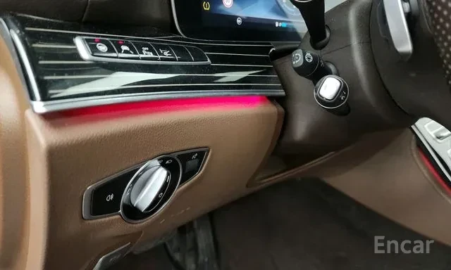 Mercedes-Benz E 400 ПАНО / ДИСТР/ ЦЯЛ ДИСПЛЕЙ / 360 / HEAD-UP / ЛИЗИНГ, снимка 13 - Автомобили и джипове - 54896753