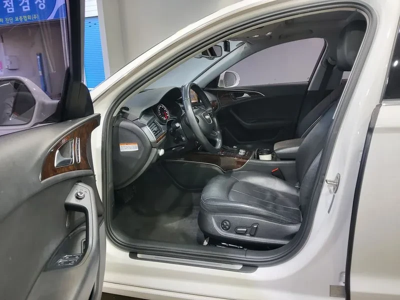 Audi A6 3.0 TDI Quattro, снимка 11 - Автомобили и джипове - 55057918