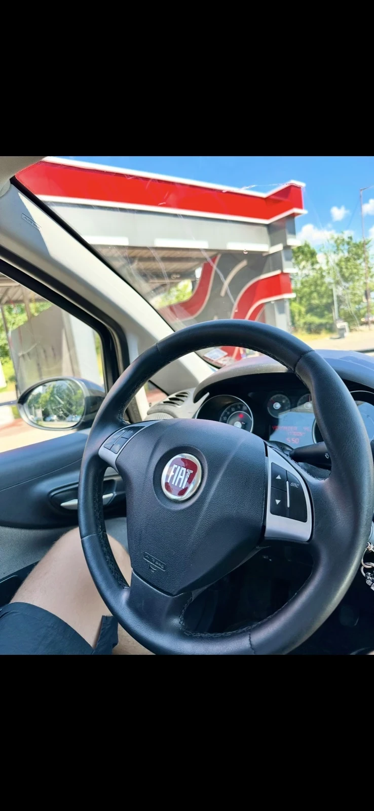 Fiat Punto 1.3 Multijet EVO, снимка 14 - Автомобили и джипове - 56261107