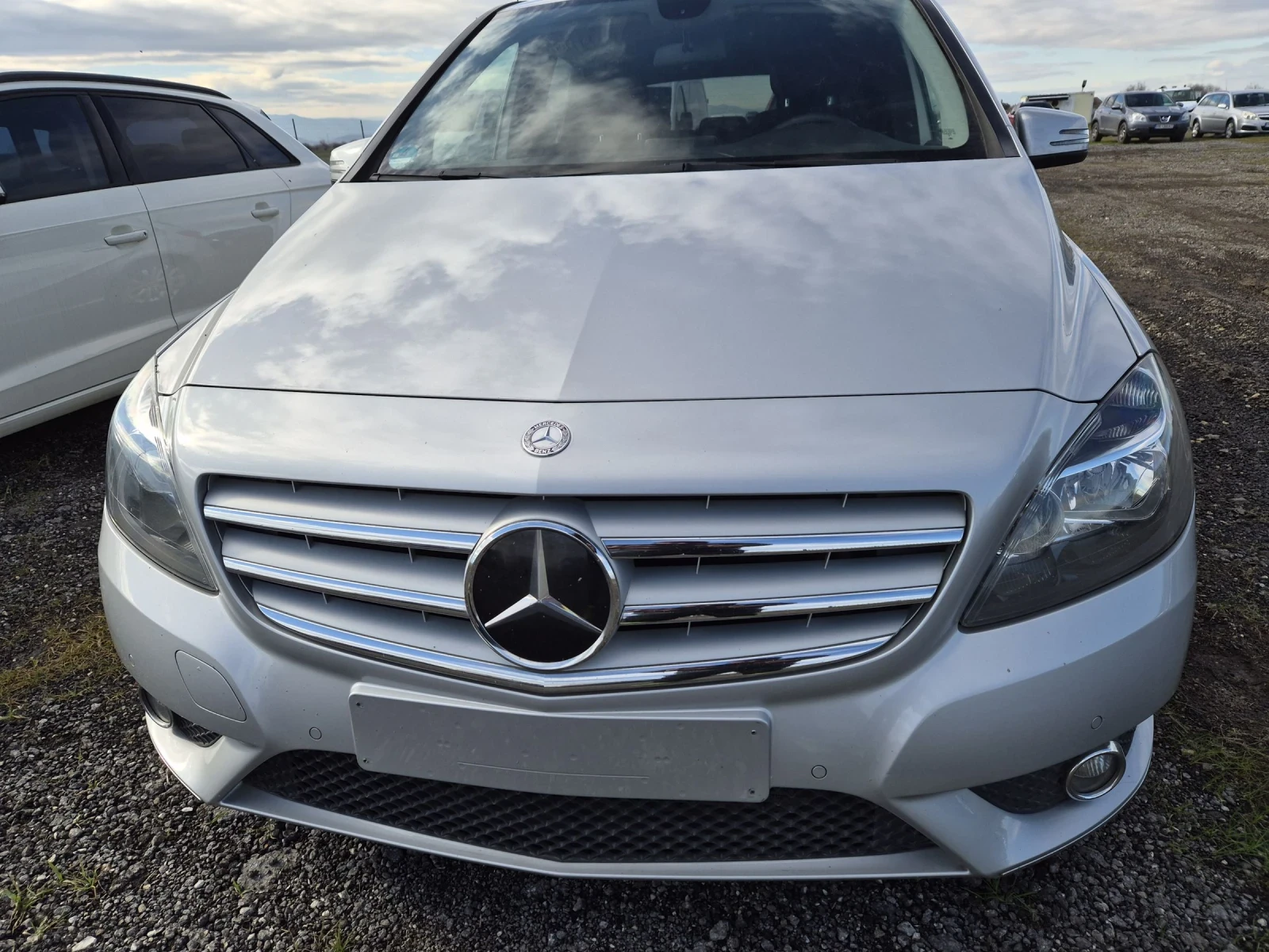 Mercedes-Benz B 200, снимка 1