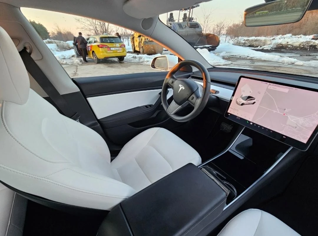 Tesla Model 3  44    | Mobile.bg   16