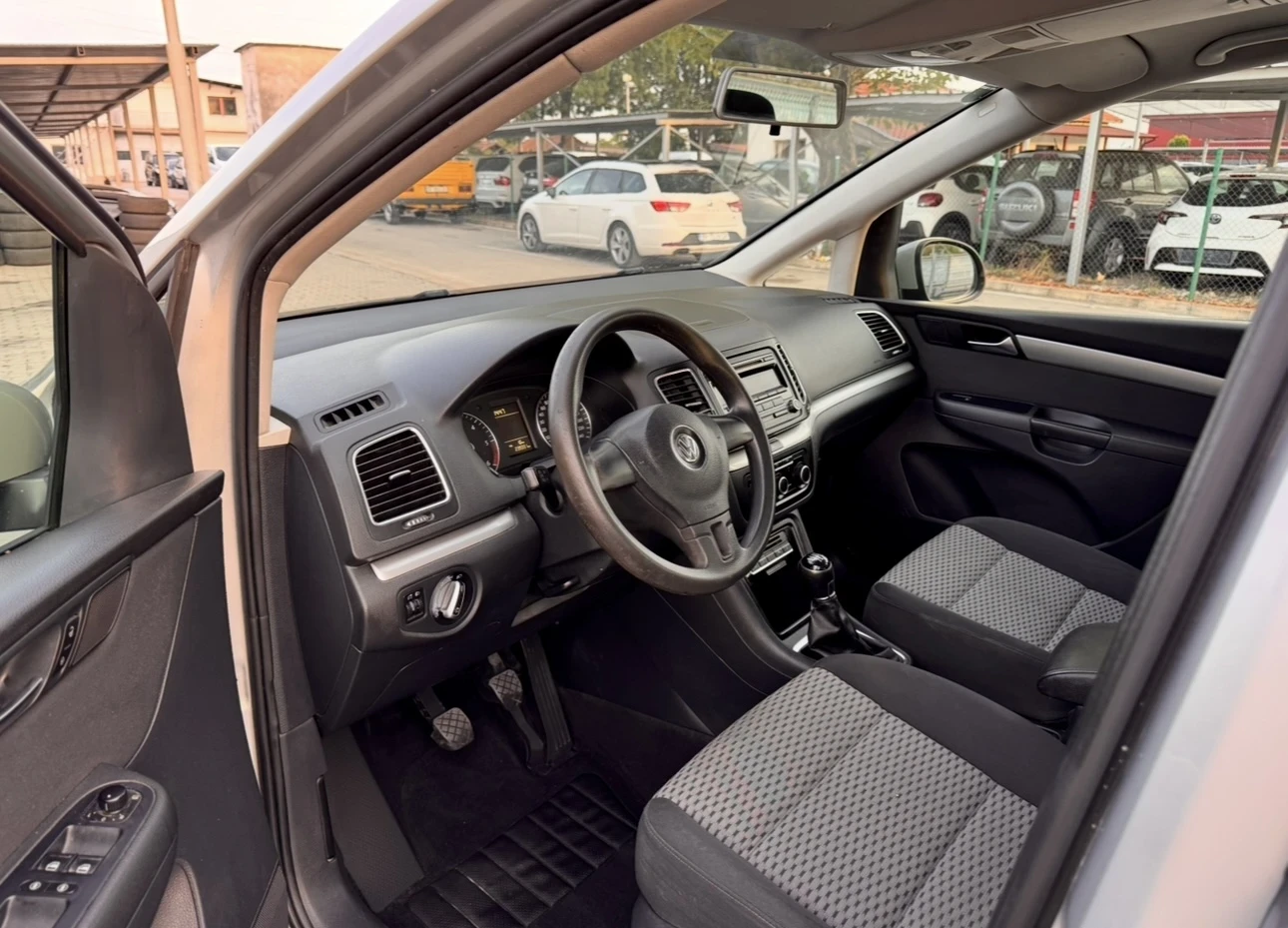 VW Sharan 2.0TDI / 4Motion(4x4) - изображение 5