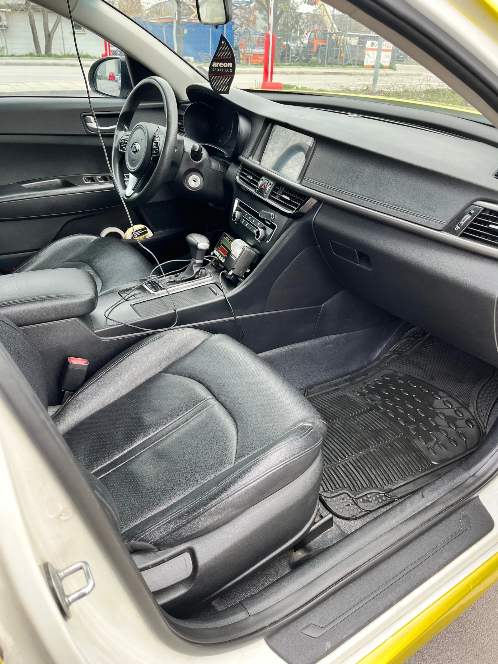 Kia K5 Taxi - изображение 5