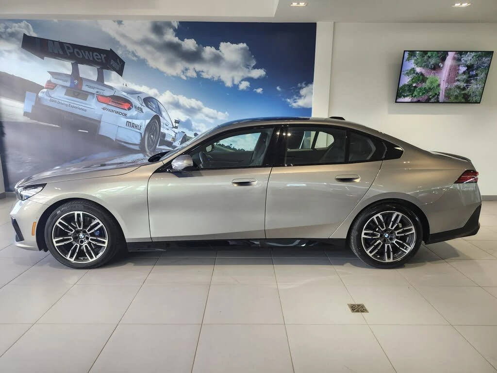 BMW 530 PREMIUM PACKAGE* ПАМЕТ* ПАНОРАМА* 360* BOWERS - изображение 5