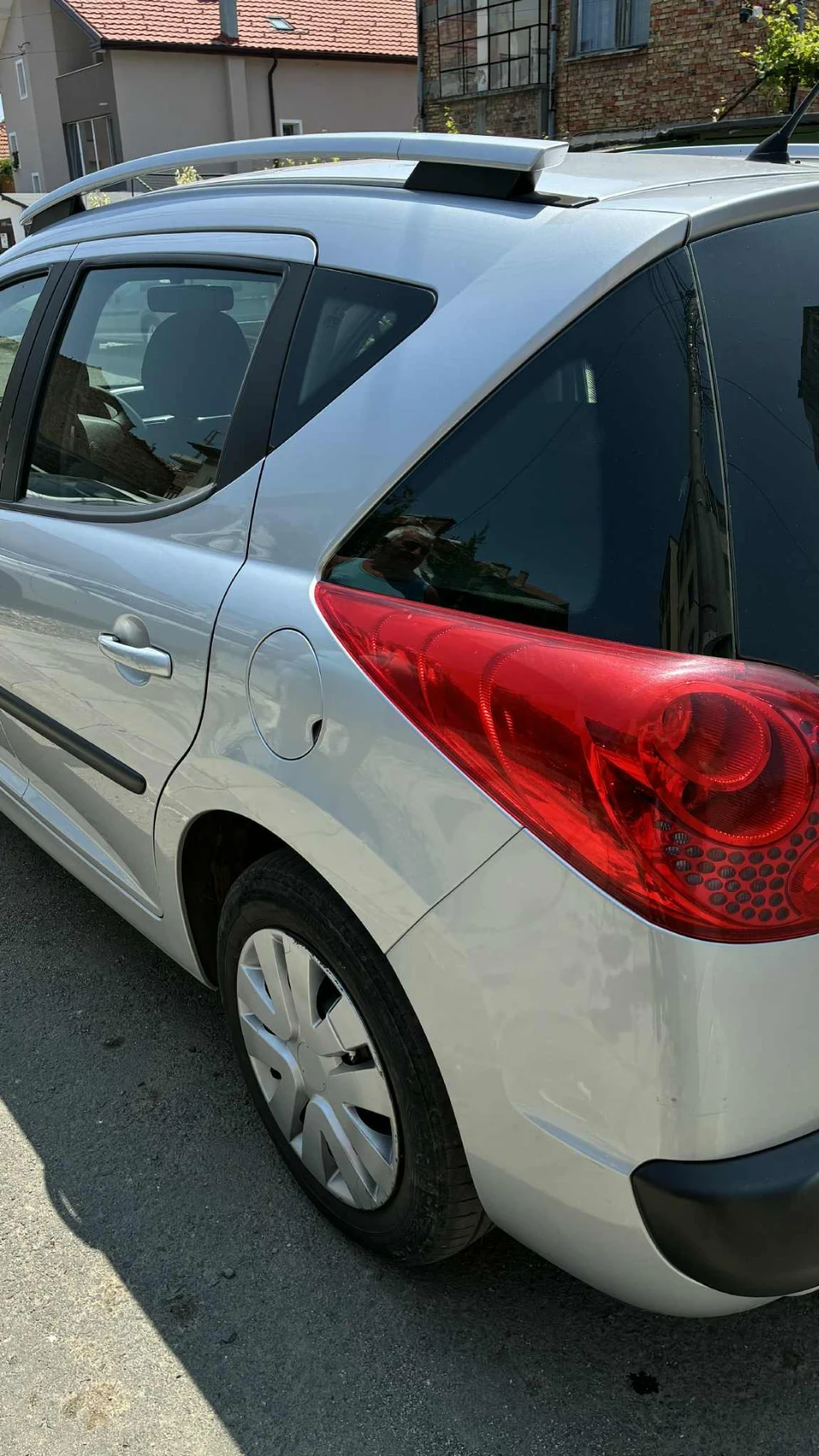 Peugeot 207 SW - изображение 3