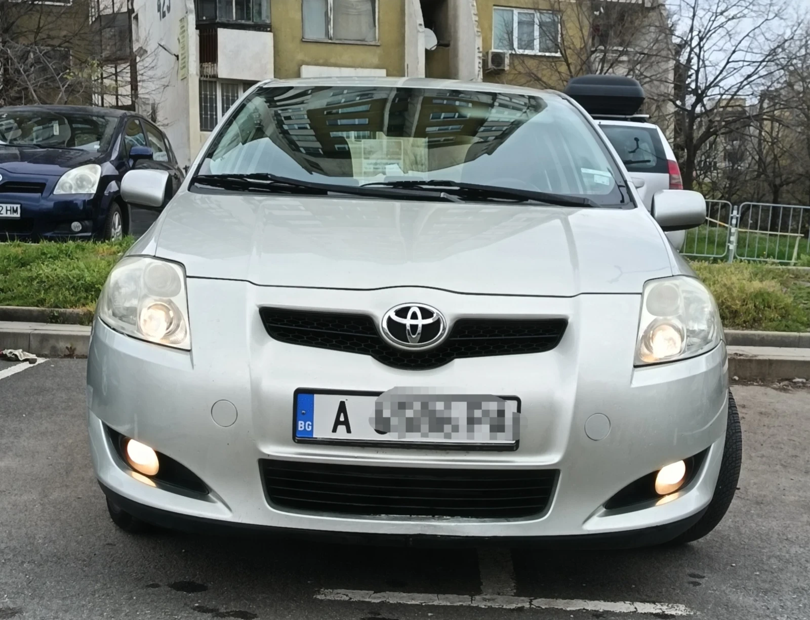 Toyota Auris 1, 6 124кс АГУ, снимка 3 - Автомобили и джипове - 54156310