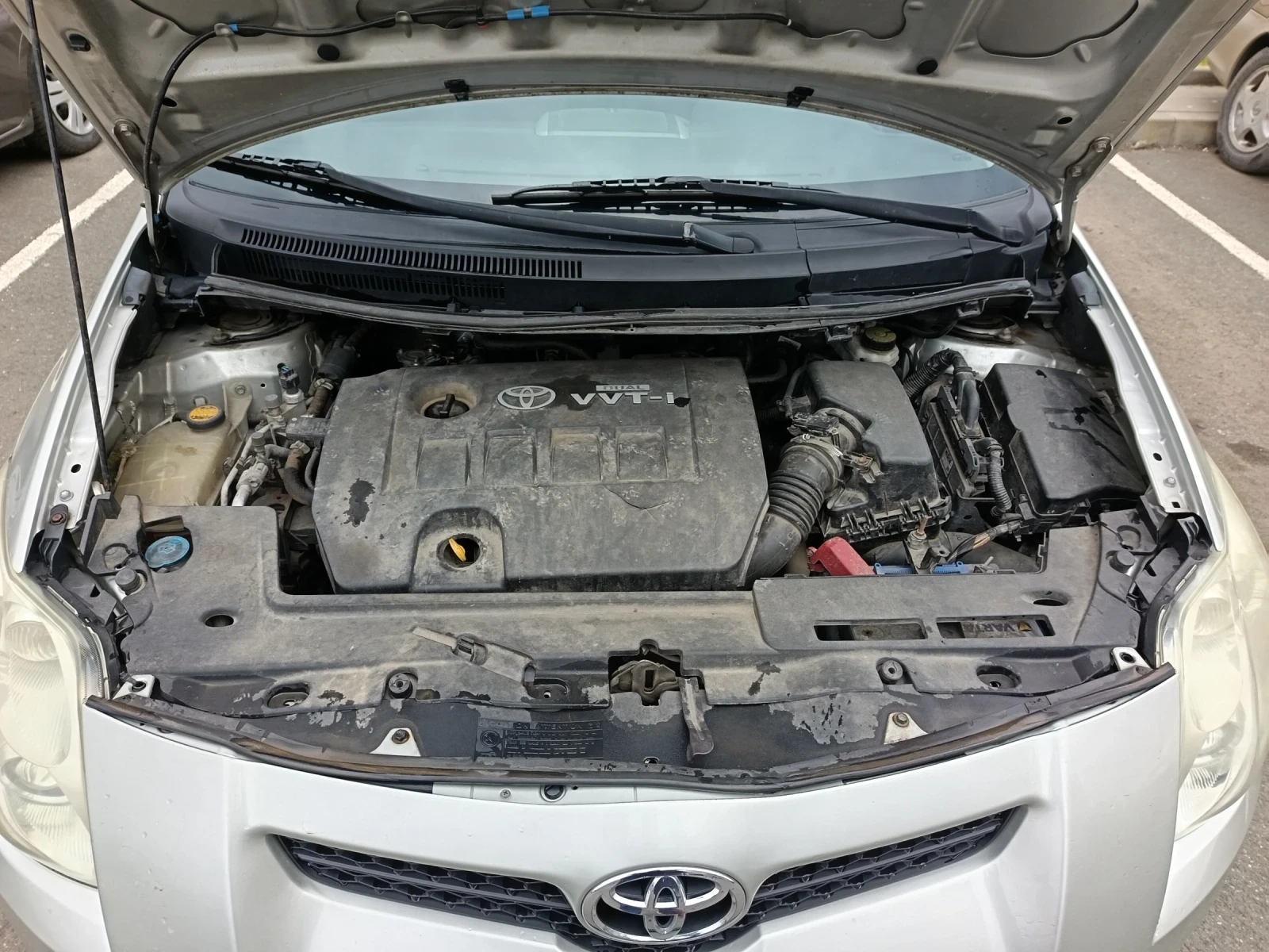 Toyota Auris 1, 6 124кс АГУ, снимка 16 - Автомобили и джипове - 54156310
