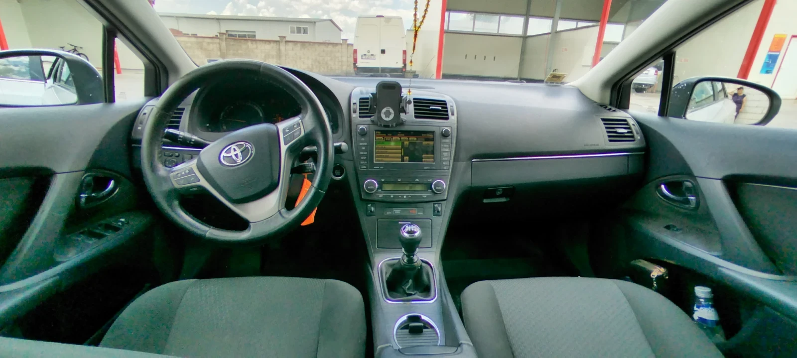 Toyota Avensis, снимка 6 - Автомобили и джипове - 55189230