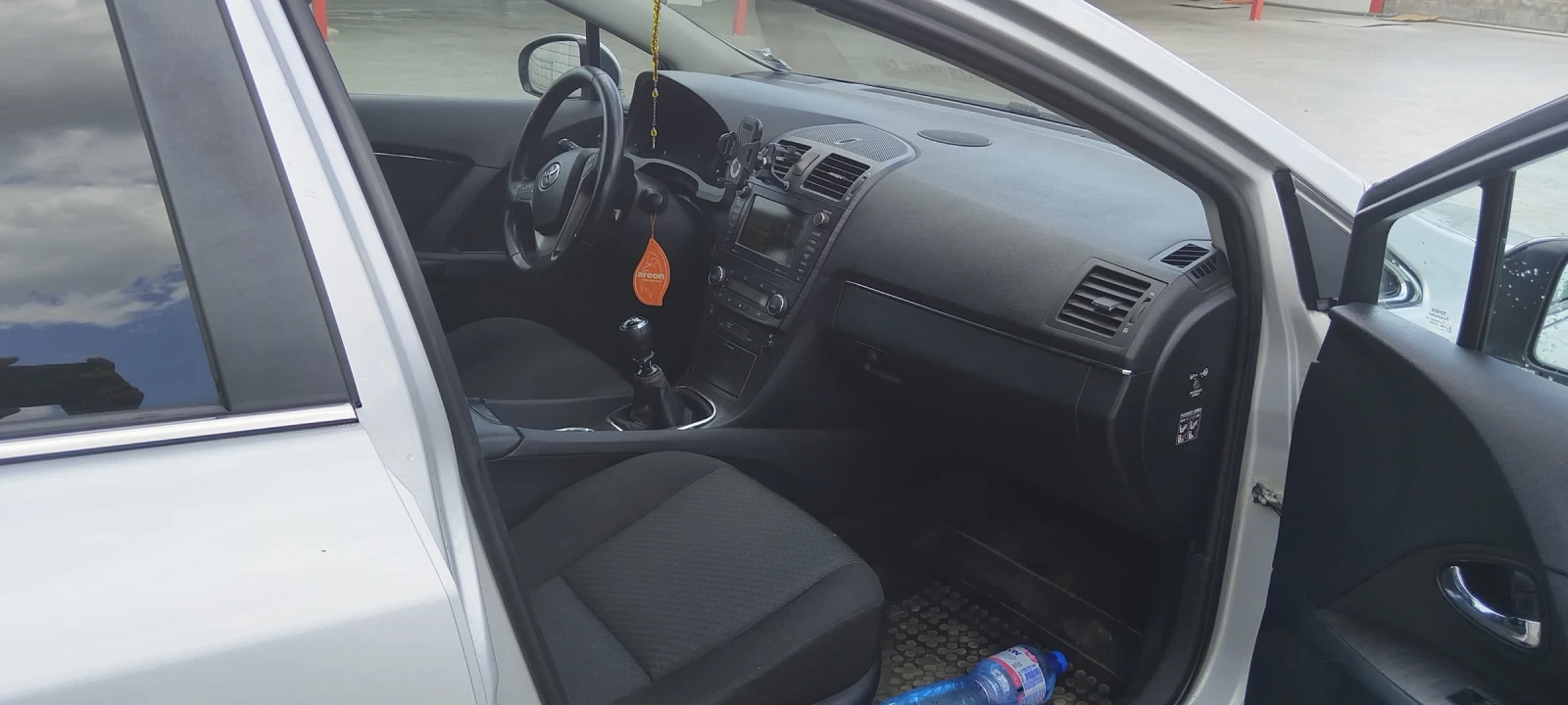 Toyota Avensis, снимка 7 - Автомобили и джипове - 55189230