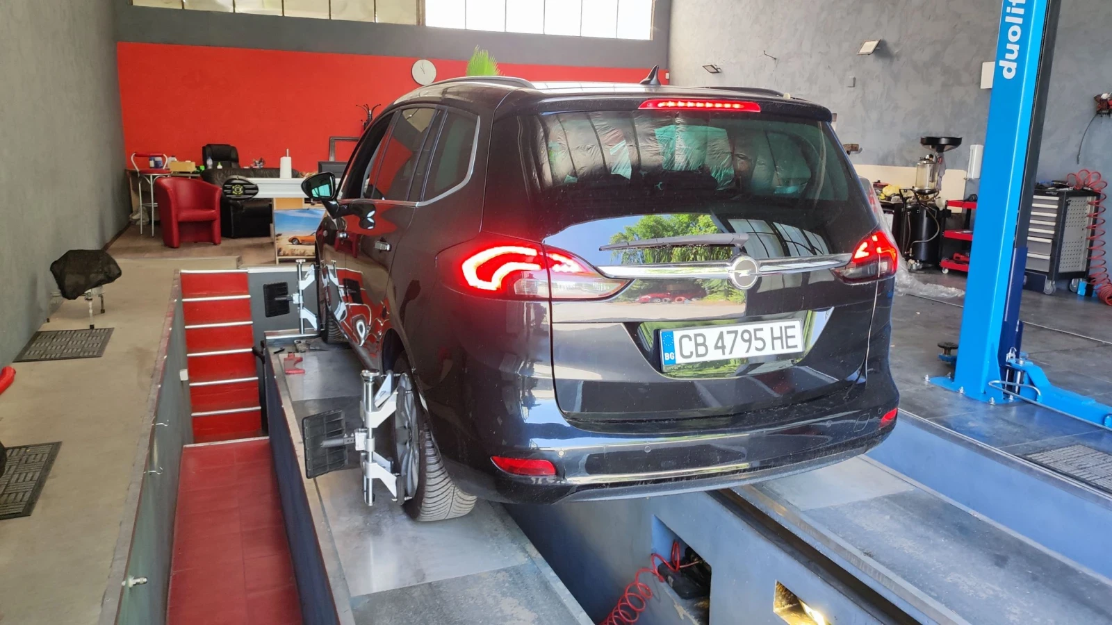 Opel Zafira 1.6 CNG 150 k.s, снимка 9 - Автомобили и джипове - 55785930
