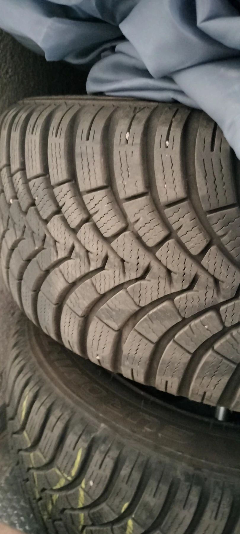 Mitsubishi Carisma, снимка 17 - Автомобили и джипове - 55825772