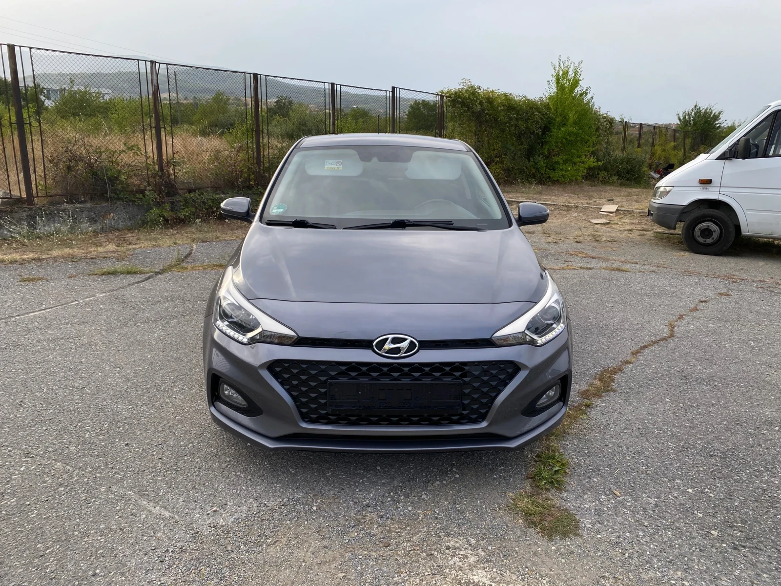 Hyundai I20 1.25 Facelift IntroEdition Full, снимка 2 - Автомобили и джипове - 55866979