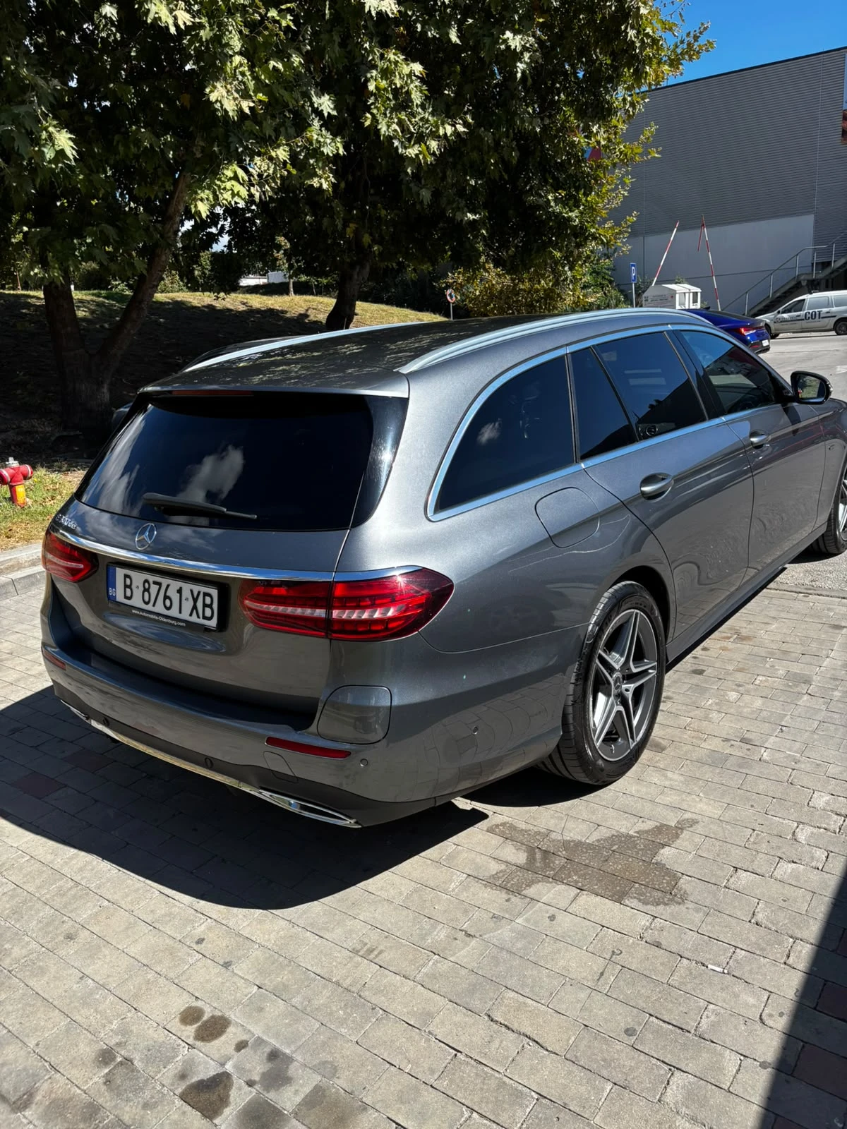 Mercedes-Benz E 300, снимка 6 - Автомобили и джипове - 56005974