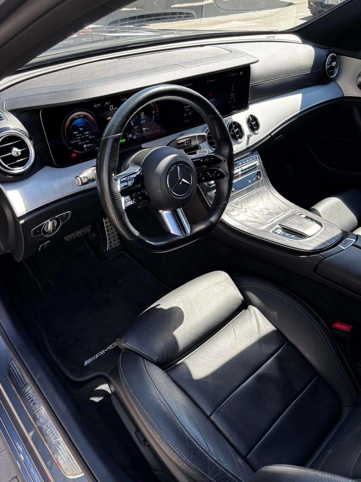 Mercedes-Benz E 300, снимка 2 - Автомобили и джипове - 56005974
