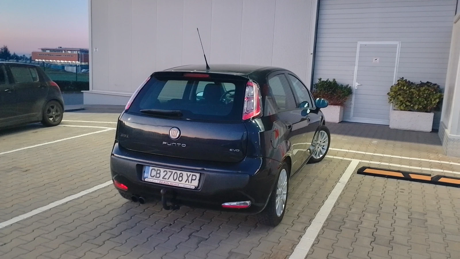 Fiat Punto 1.3 Multijet EVO, снимка 10 - Автомобили и джипове - 56261107