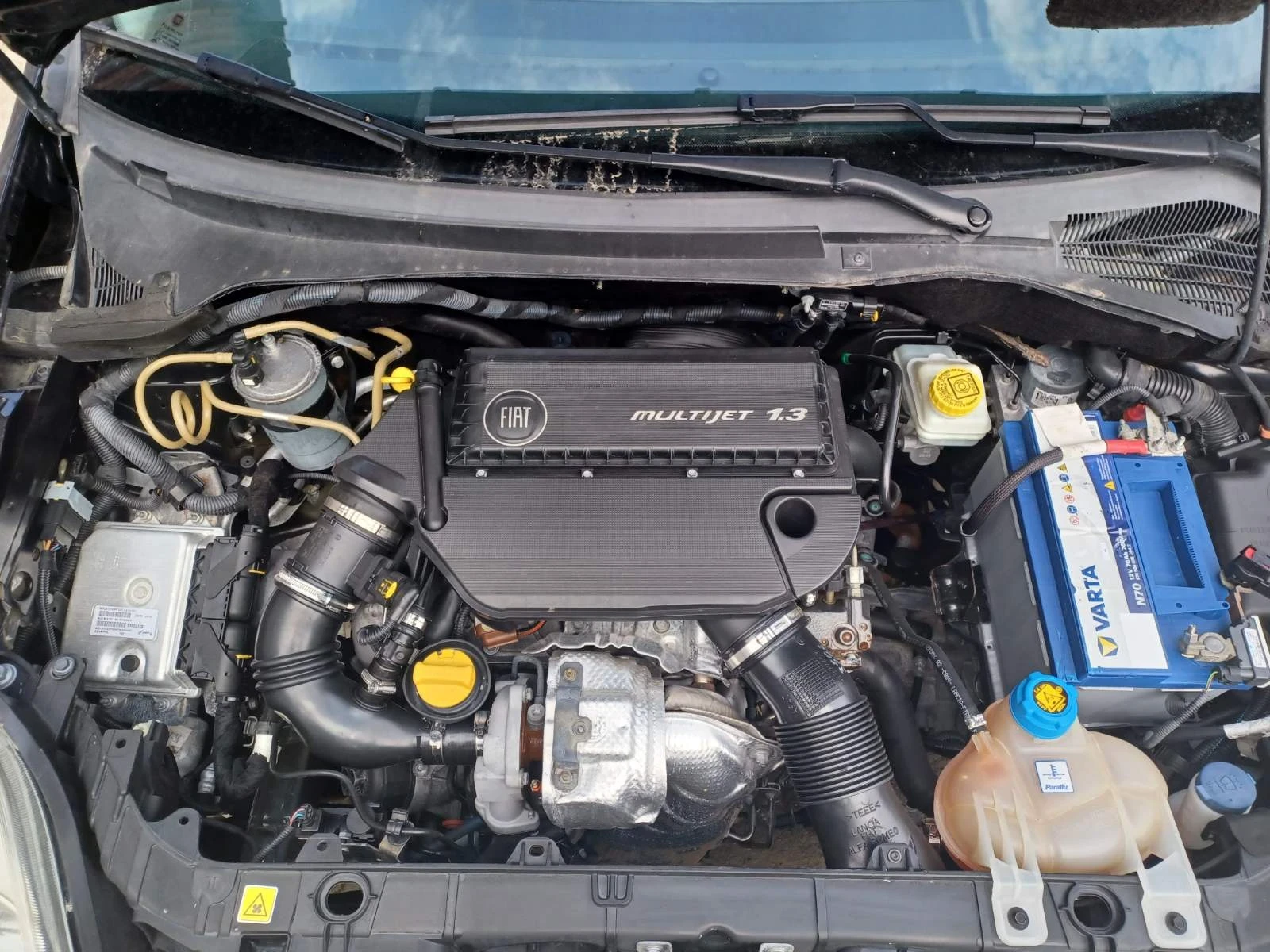 Fiat Punto 1.3 Multijet EVO, снимка 13 - Автомобили и джипове - 56261107