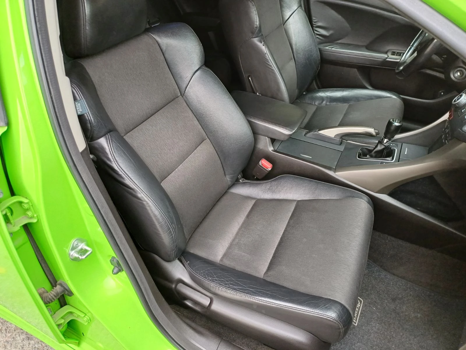 Honda Accord 2.4i Type S Edition, снимка 12 - Автомобили и джипове - 56621082