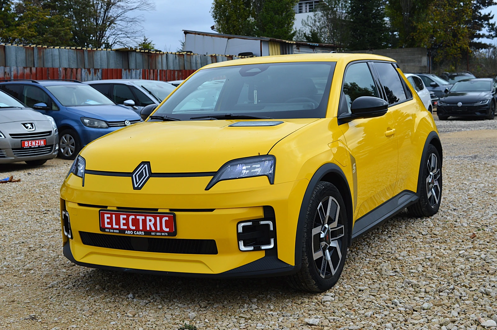 Renault 5 E-Tech 52kWh 14000KM, снимка 3 - Автомобили и джипове - 56747163