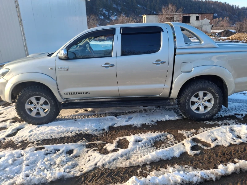 Toyota Hilux, снимка 1 - Автомобили и джипове - 49259367