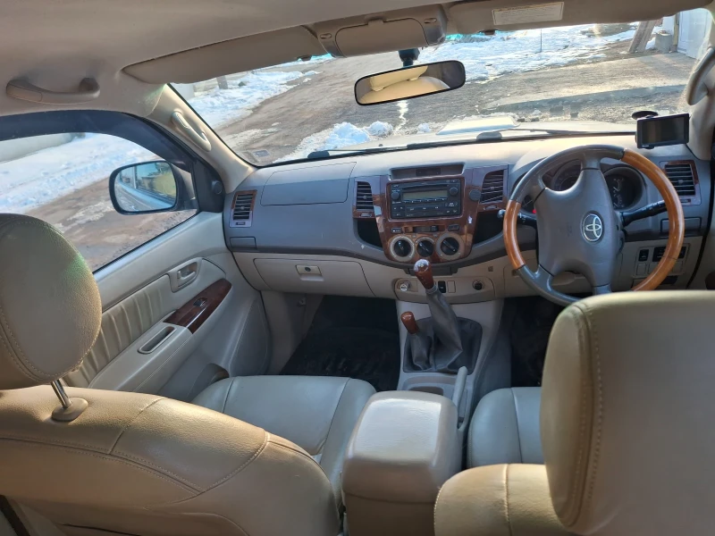 Toyota Hilux, снимка 3 - Автомобили и джипове - 49259367