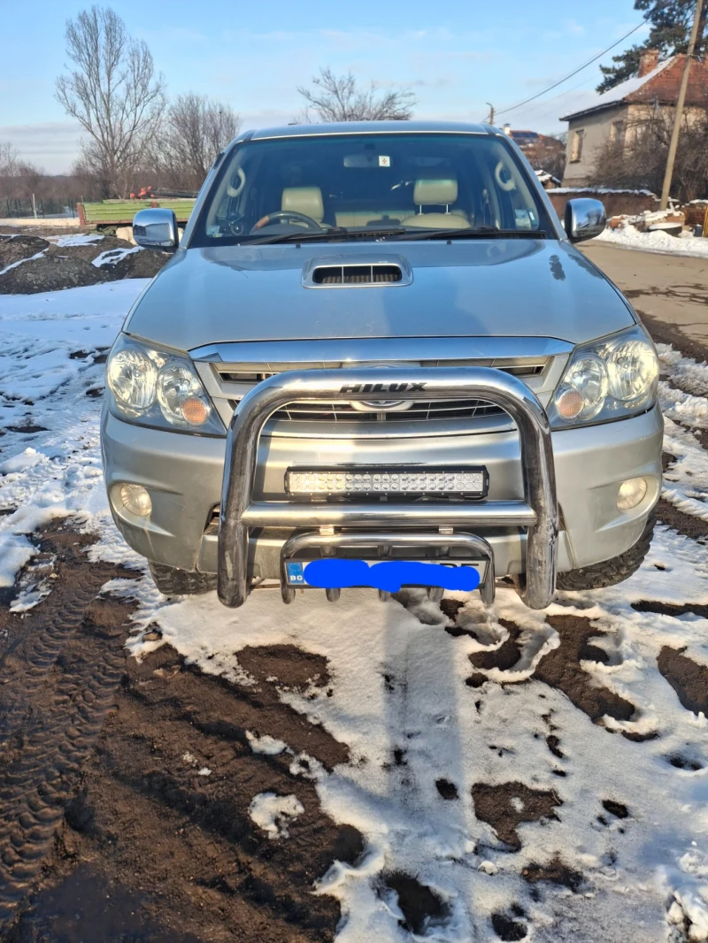 Toyota Hilux, снимка 9 - Автомобили и джипове - 49259367