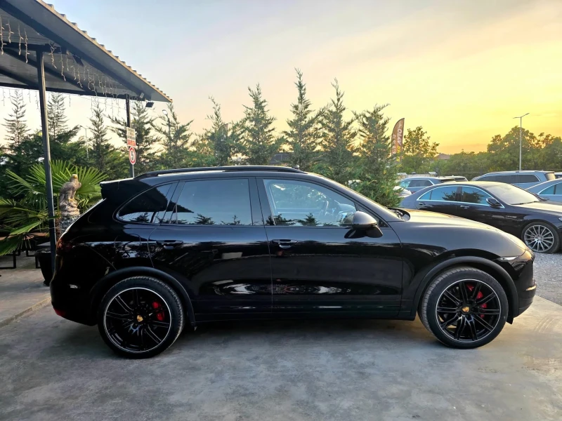Porsche Cayenne TURBO S FULL GTS LINE ПАНОРАМА ЛИЗИНГ 100%, снимка 11 - Автомобили и джипове - 51313840