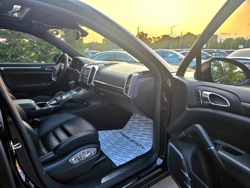 Porsche Cayenne TURBO S FULL GTS LINE ПАНОРАМА ЛИЗИНГ 100%, снимка 14 - Автомобили и джипове - 51313840