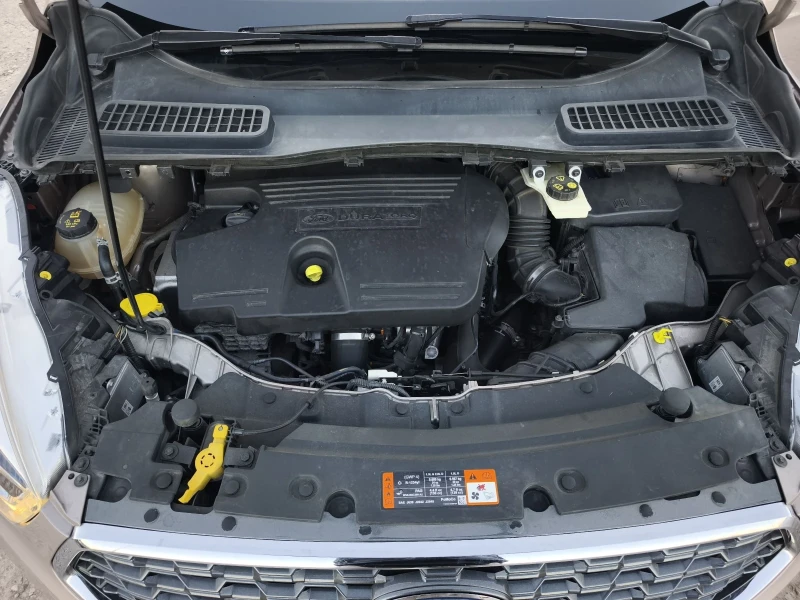 Ford Kuga 2.0TDCI 4X4 VIGNALE FULL SERVICE NEW !!!, снимка 16 - Автомобили и джипове - 52913590