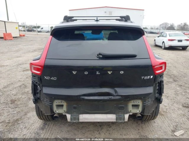 Volvo XC40 * T5* R-Design* AWD* , снимка 14 - Автомобили и джипове - 53626243