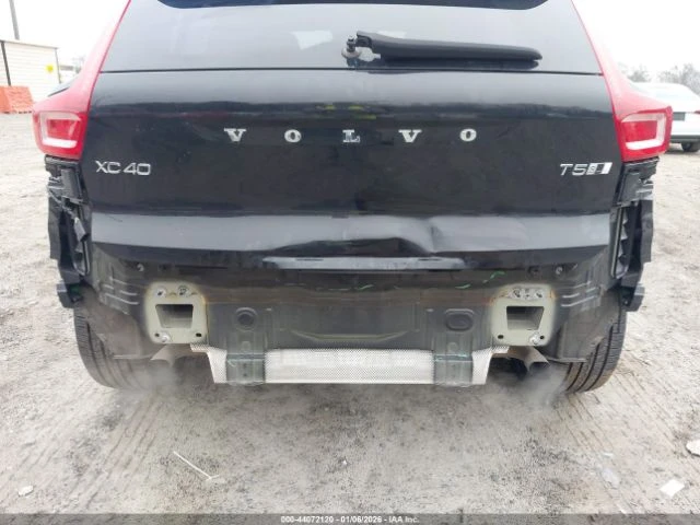 Volvo XC40 * T5* R-Design* AWD* , снимка 6 - Автомобили и джипове - 53626243