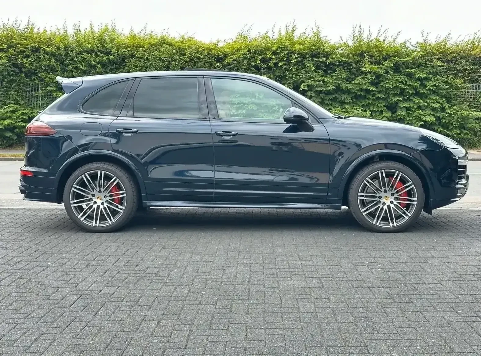 Porsche Cayenne GTS - изображение 2